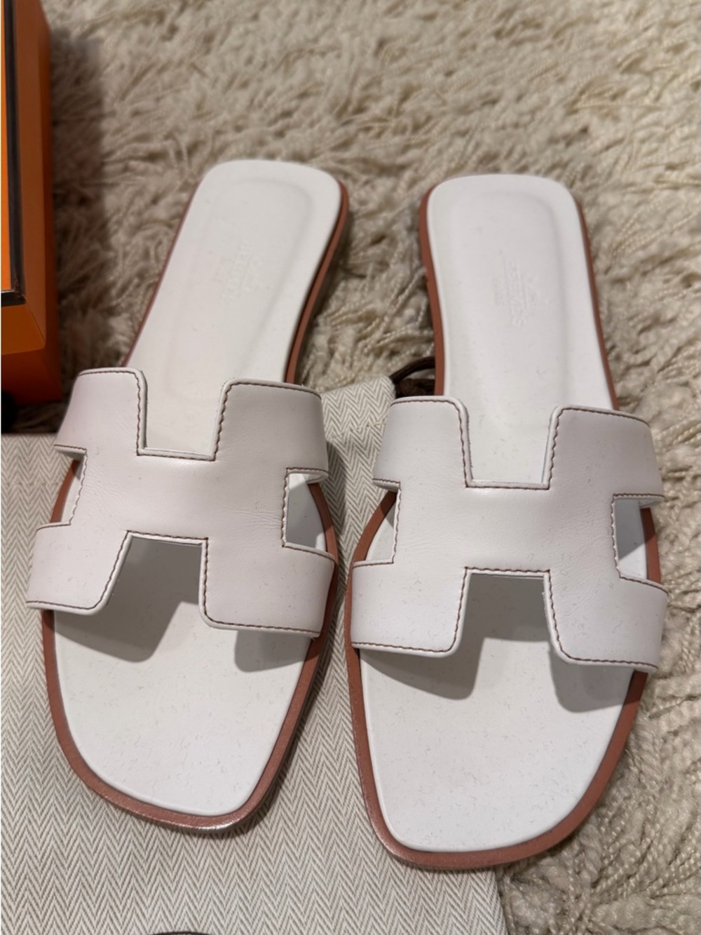 BRAND NEW Hermes White Oran Slide Sandals - Picture 2 of 5